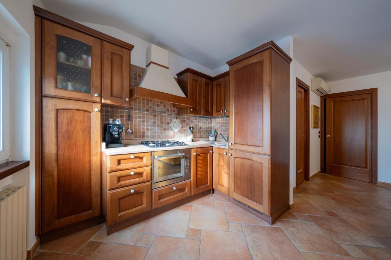 Apartmentsgarda - Baia Del Garda 5 Extérieur photo