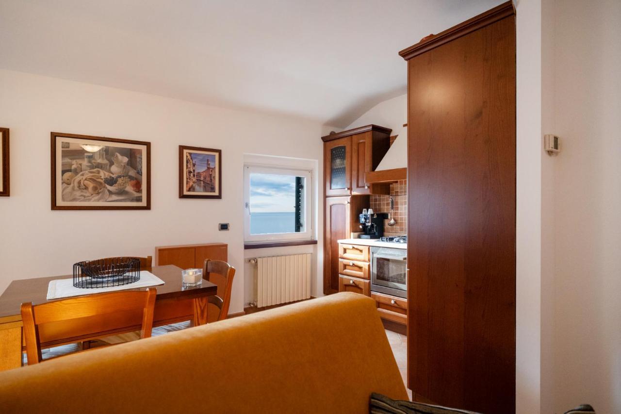 Apartmentsgarda - Baia Del Garda 5 Extérieur photo