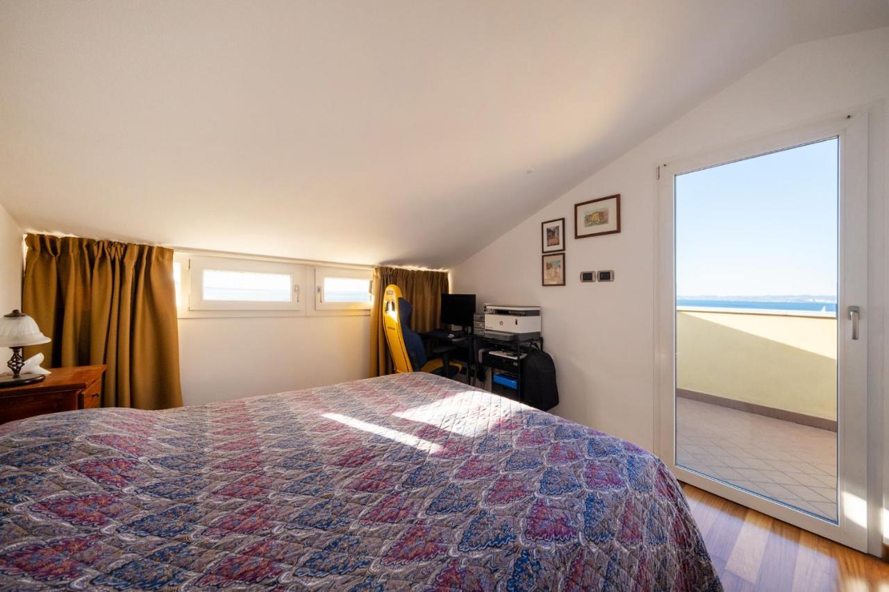 Apartmentsgarda - Baia Del Garda 5 Extérieur photo