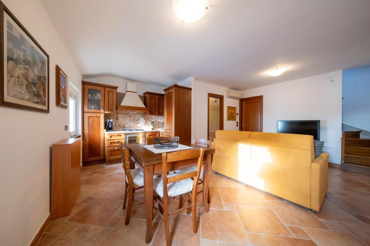 Apartmentsgarda - Baia Del Garda 5 Extérieur photo