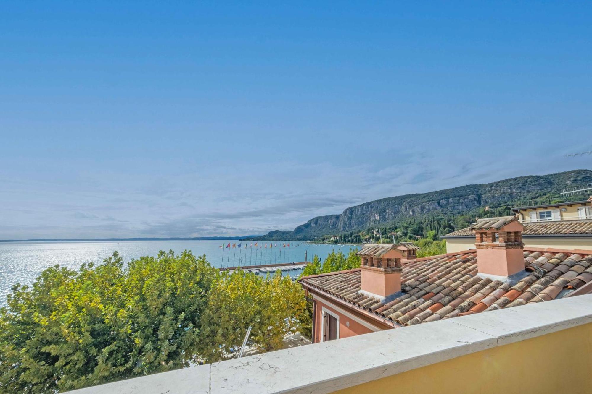 Apartmentsgarda - Baia Del Garda 5 Extérieur photo